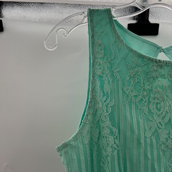 Xhilaration Women's Lace Sleeveless A-Line Dress Green Size Medium Above Knee - Picture 3 of 9